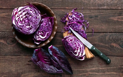 Sweet and Tangy Braised Red Cabbage
