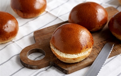 Fluffy Brioche Burger Buns: Bakery-Style at Home