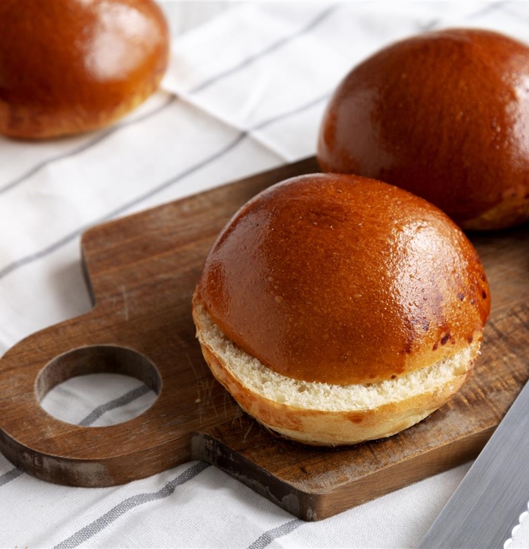 Fluffy Brioche Burger Buns: Bakery-Style at Home