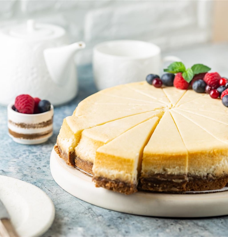 Classic New York Creamy Baked Cheesecake