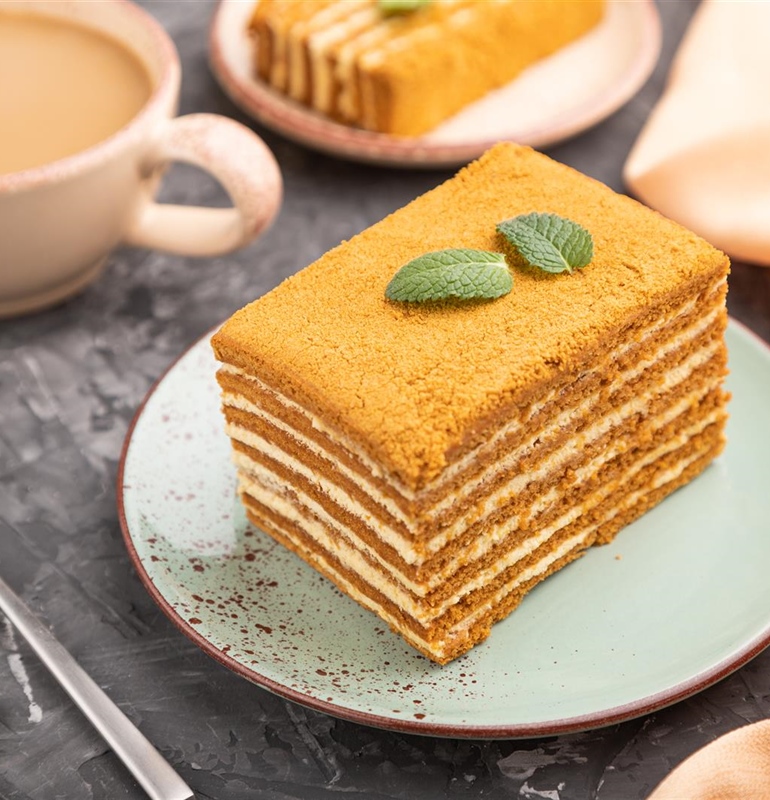 Honey Layer Cake: Medena Pita with Creamy Filling