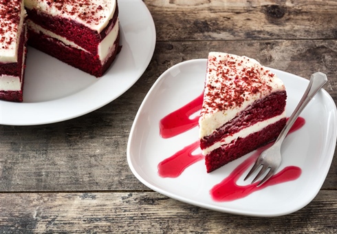 Red Velvet Dream Cake – A Touch of Elegance in Every Slice