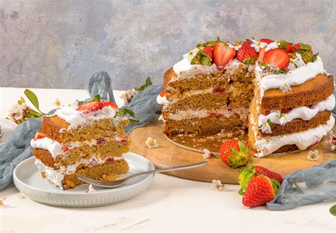 Royal Victoria Sponge Cake – A Triple Layer Celebration