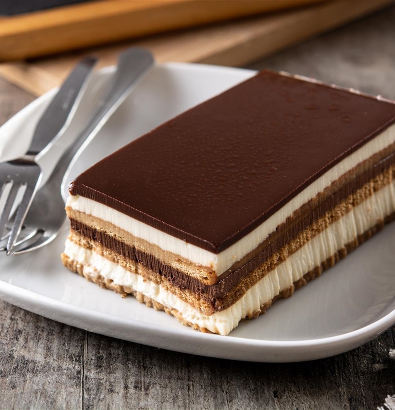 Opera Cake – The Elegant French Symphony of Coffee and Chocolate